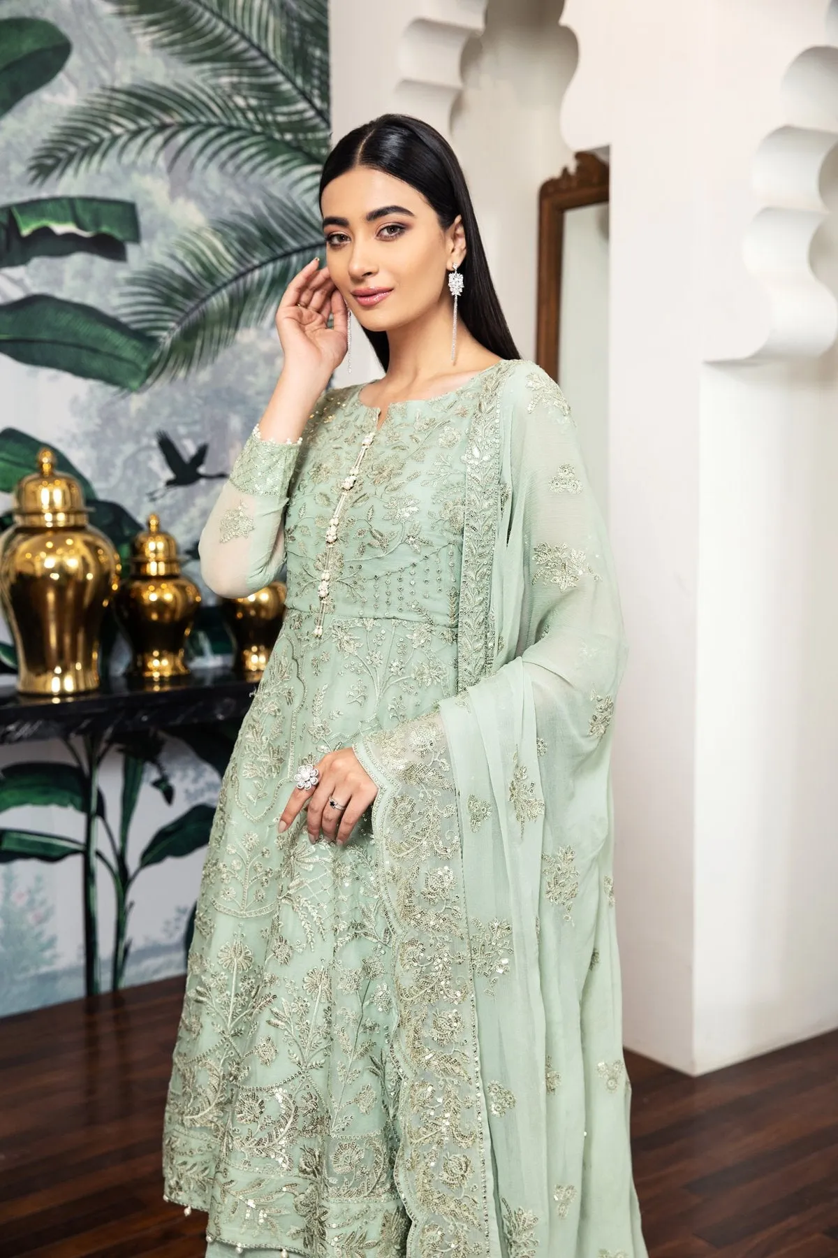 Alizeh Embroidered Chiffon Royale De Luxe Collection – Saphir