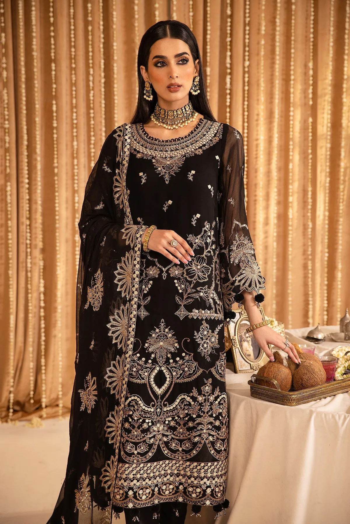 Alizeh Mehfil-e-Uroos Formal Collection – Yesra - V16D05 Embroidered Chiffon Black